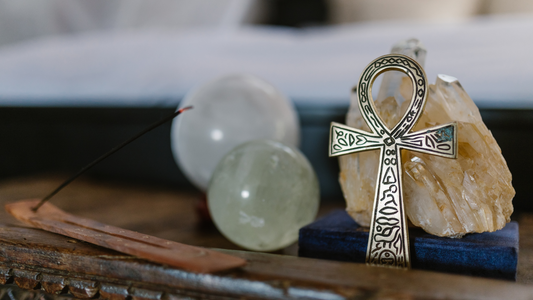 La Croix Ankh : Clé de la Vie Éternelle et Symbole Universel de la Vitalité