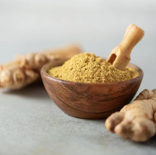 Poudre de Gingembre : Un Boost d'Énergie et de Beauté pour Ton Quotidien