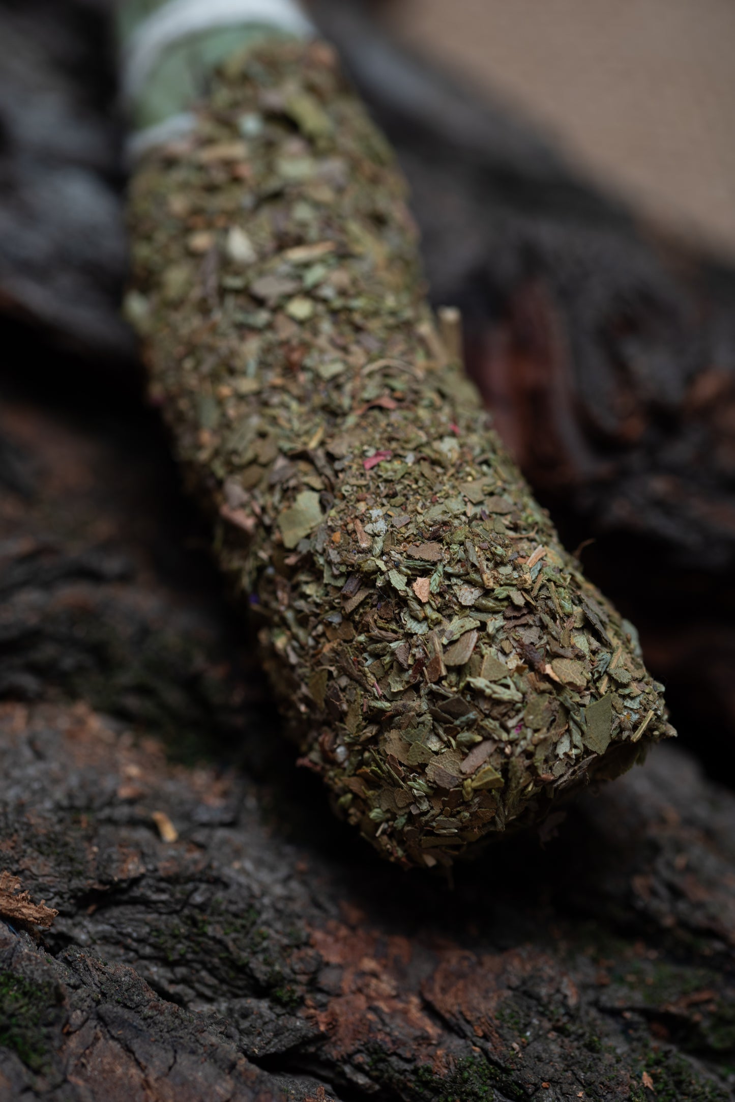Encens en Feuilles Naturelles Sagrada Madre Smudge – Chamomille, Rose ou Romarin